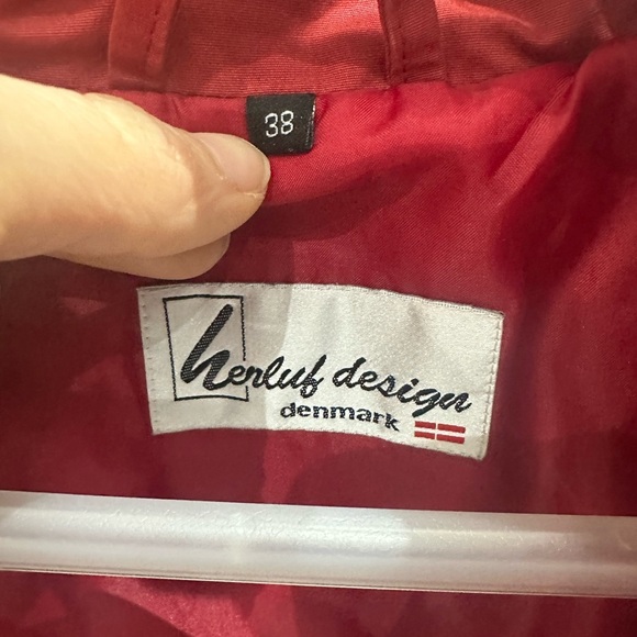 Vintage Herluf Design Denmark Red Rain Jacket – Size 38 – Hooded & Lined - Picture 4 of 5